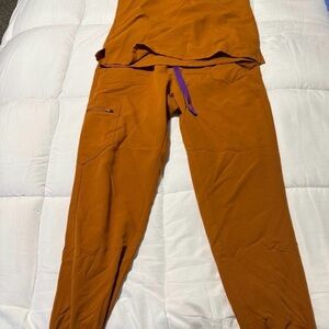 Figs Women's Scrub Set in Rust Orange